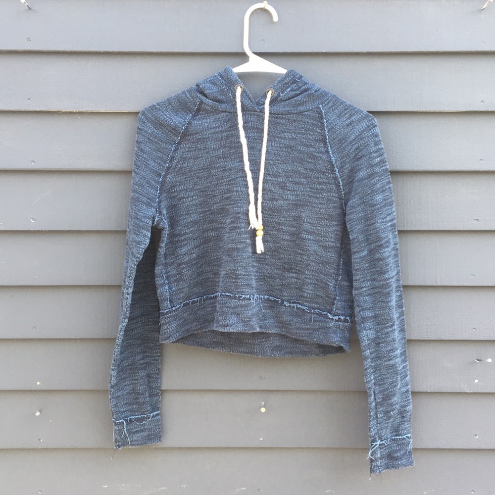 cropped hoodie